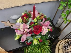 Christmas candle arrangement