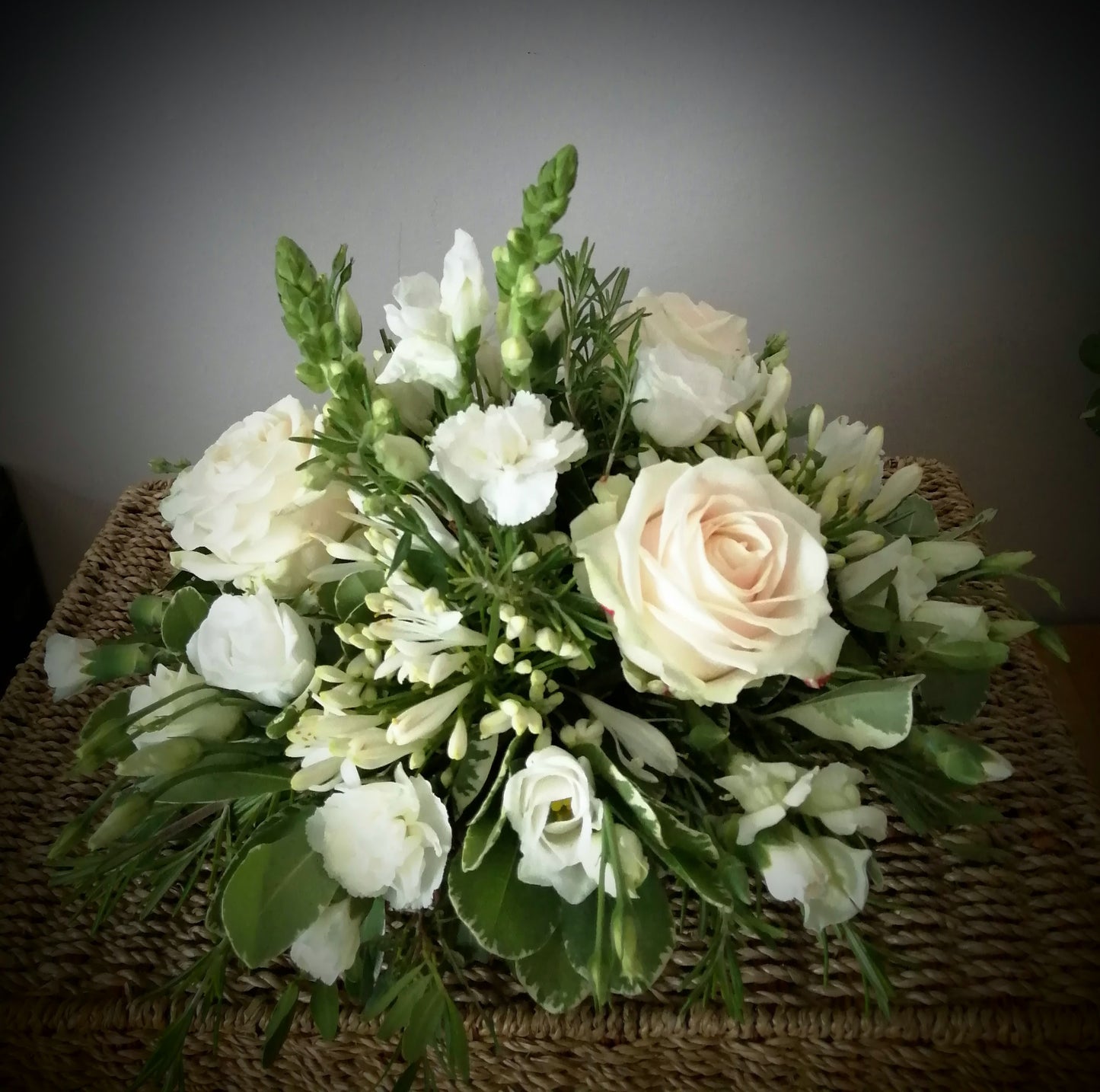 Posy arrangement