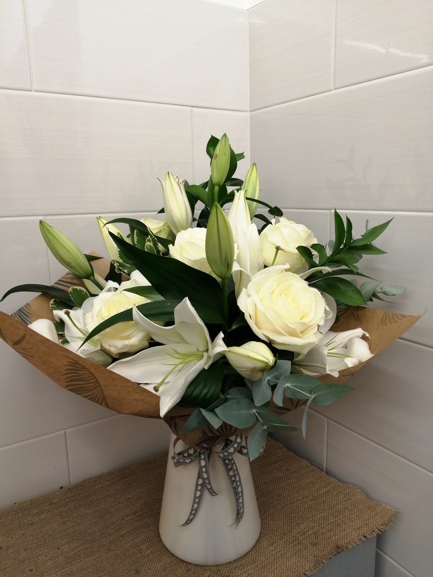 Rose & Lily bouquet - available in white or pink